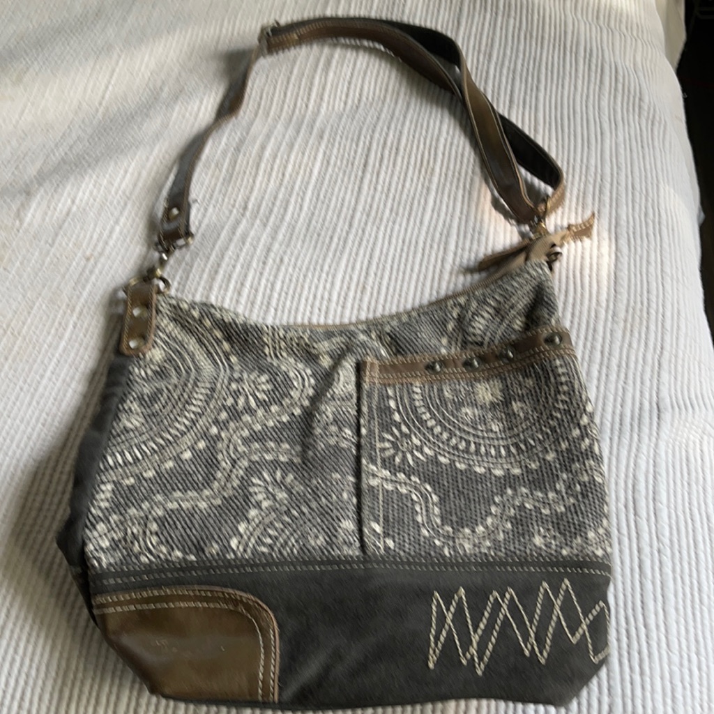 Super Cute Boho Bag With Adjustable Strap To Use As Shoulder Or Crossbody